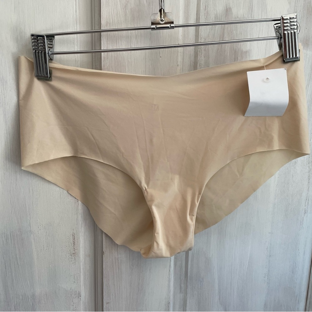 Elita Seamless Nude V-Waist Hipster